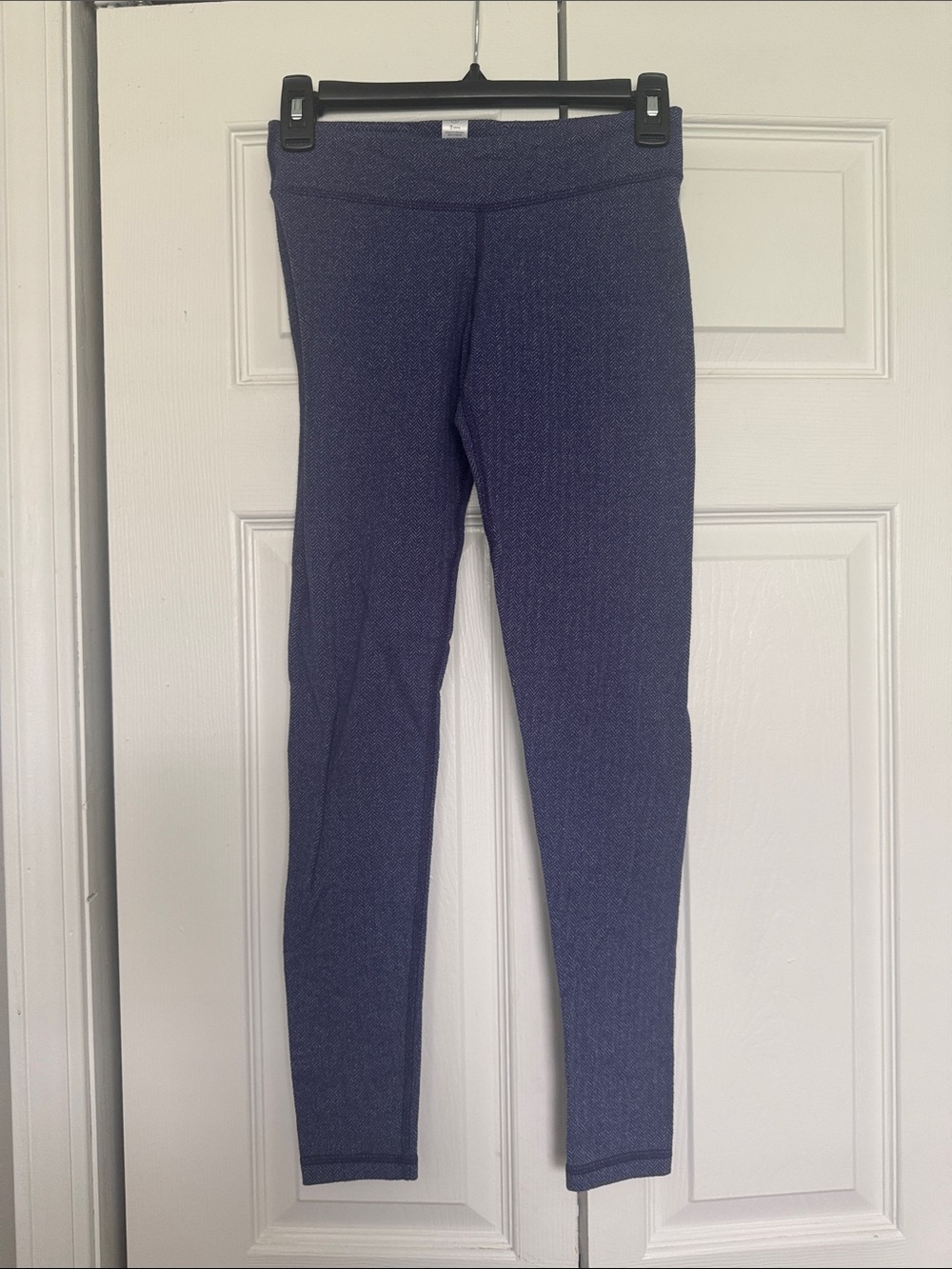 Iviva Girls purple herringbone athletic leggings size 12